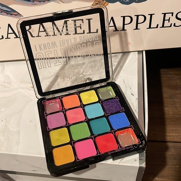 Ultimate Color Shadow Palette I Know That's Bright - Picture 2 of 2